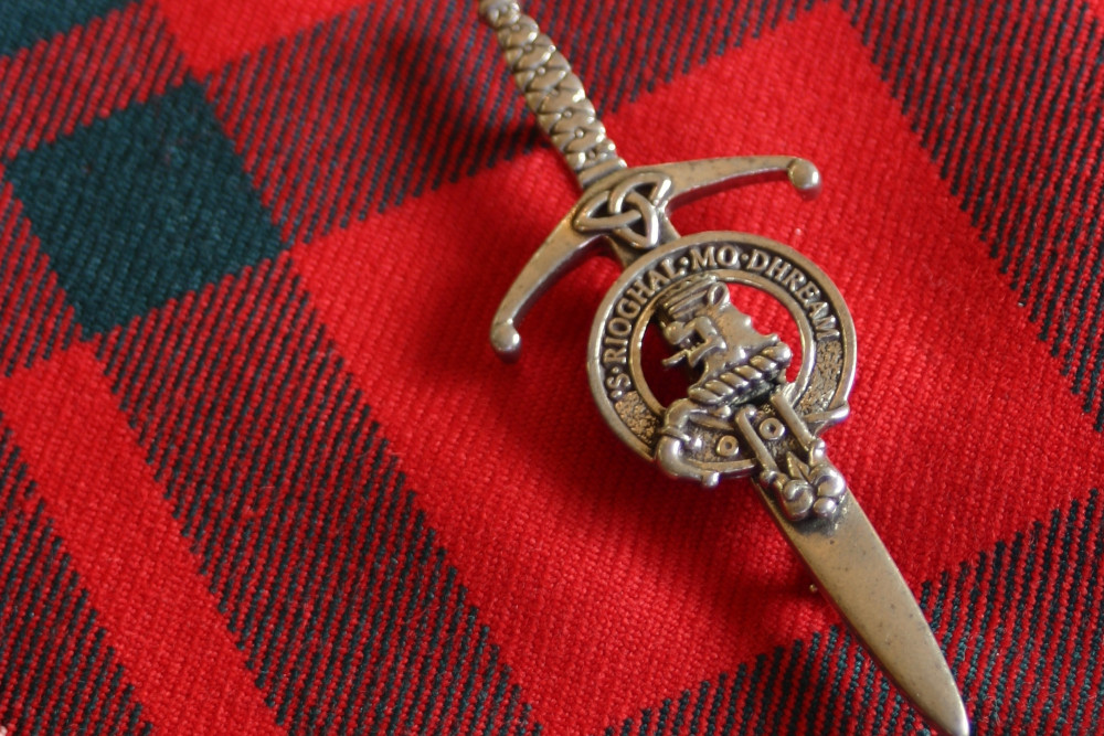 MacGregor tartan and kilt pin