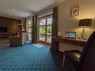 Lodge desk Lodge desk