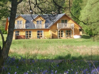 The Bluebell Diamond Lodge at Loch Lomond Waterfront The Bluebell Diamond Lodge at Loch Lomond Waterfront