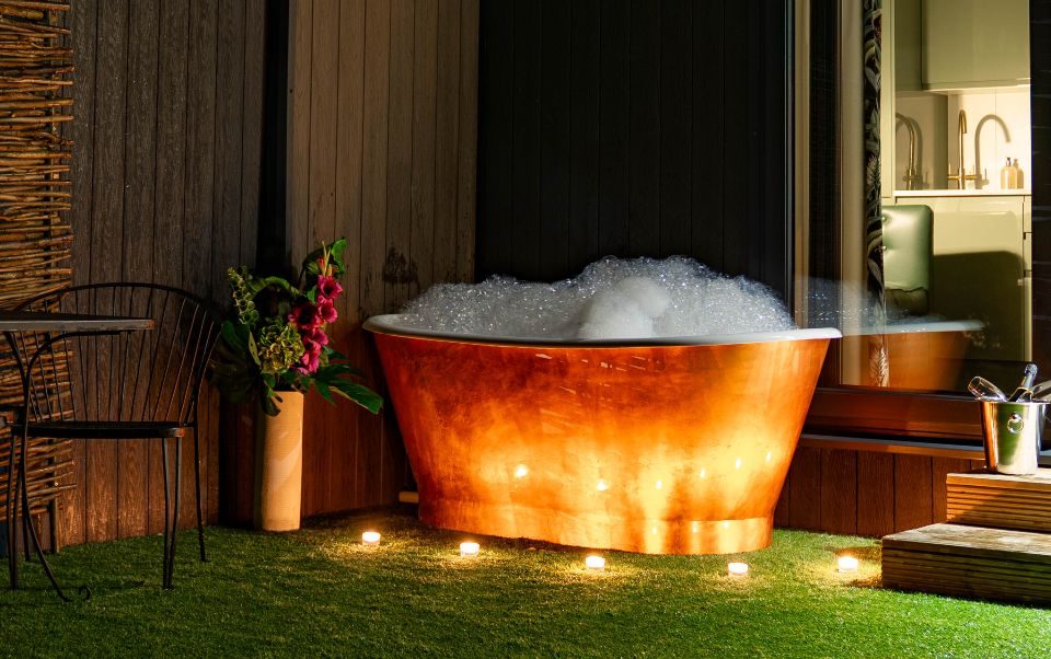 Loch Lomond wilderness wellness holidays in Scotland. Our Cabins with Outdoor Bath...